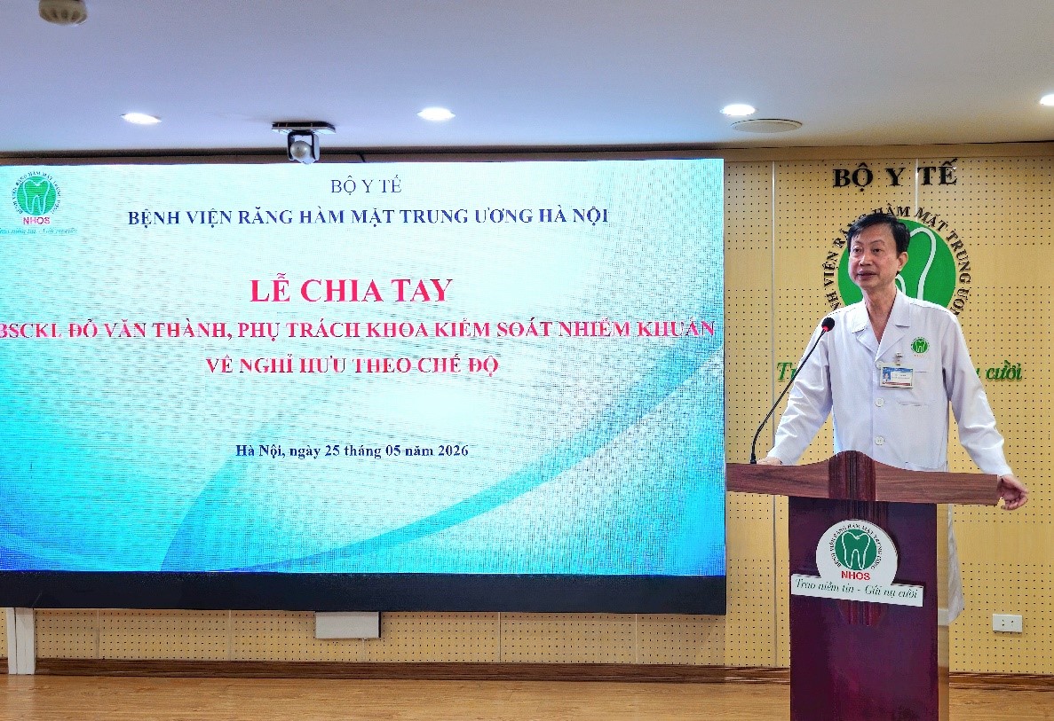 TTND. PGS.TS. Nguyễn Quang Bình, Phó Giám đốc Bệnh viện, Chủ tịch Công đoàn phát biểu